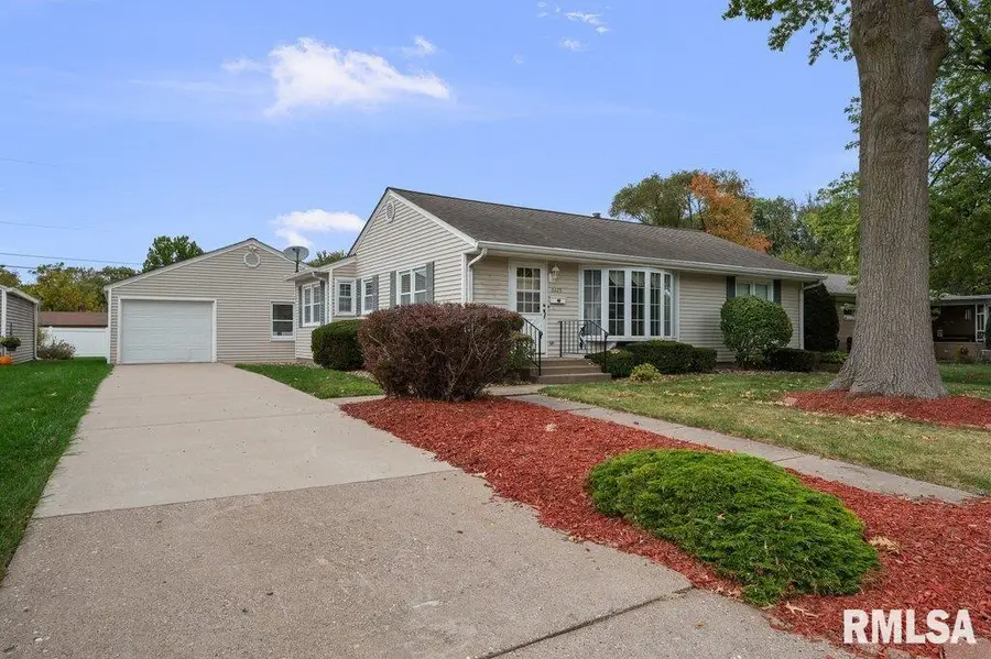 5325 28th Avenue, Moline, IL 61265-5717 - Image #2