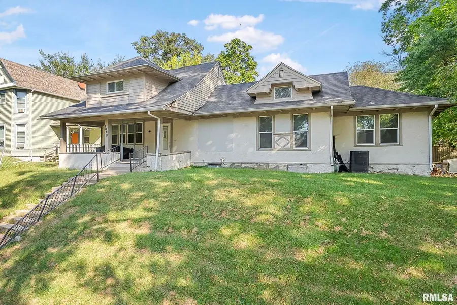 1020 E 15th St Street, Davenport, IA 52803 - Image #2