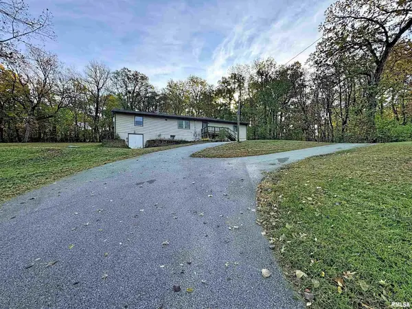 6520 Us Hwy 150, Alpha, IL 61413