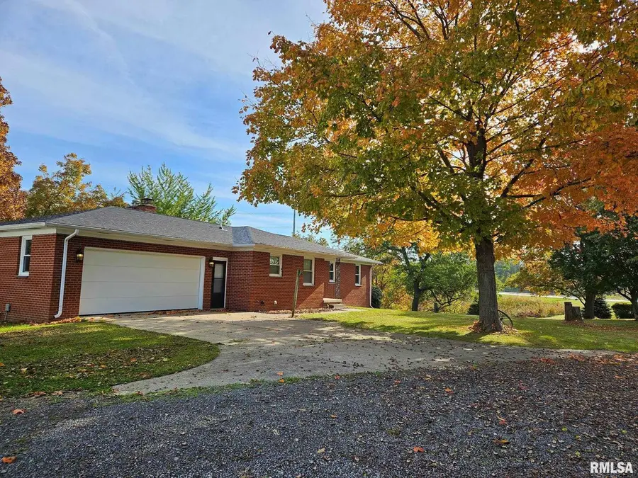 3881 Us-61 Highway, Blue Grass, IA 52726 - Image #3