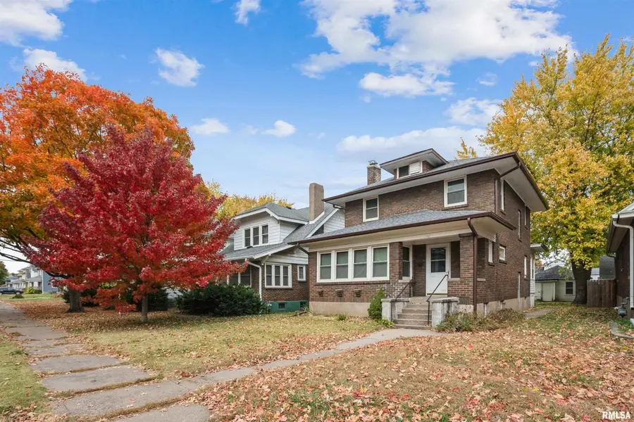 742 7th Avenue S, Clinton, IA 52732 - Image #2