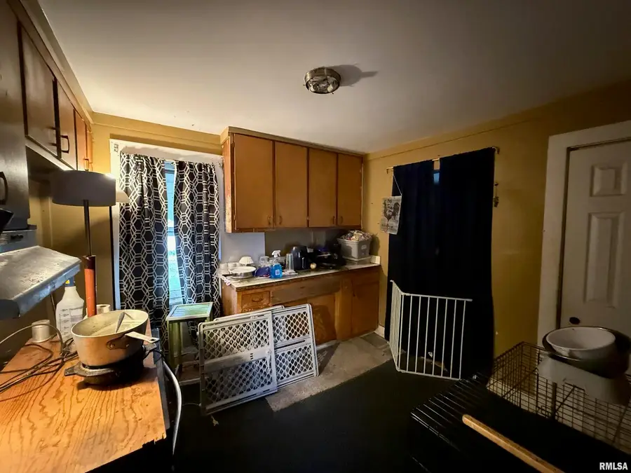 1445 W 7th Street, Davenport, IA 52802 - Image #3