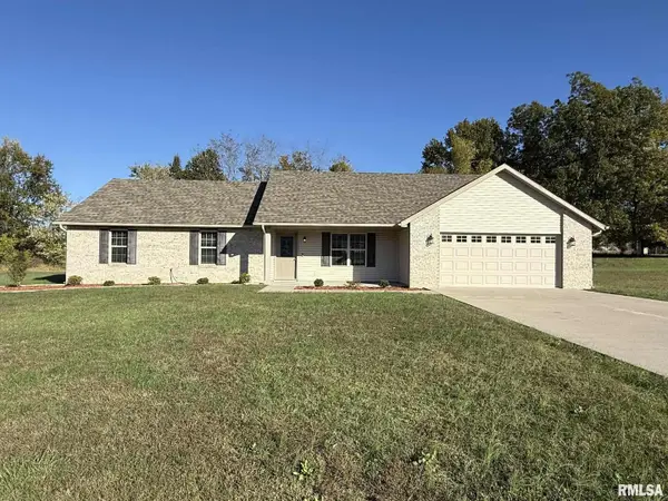 12301 Blue Sky Drive, Marion, IL 62959