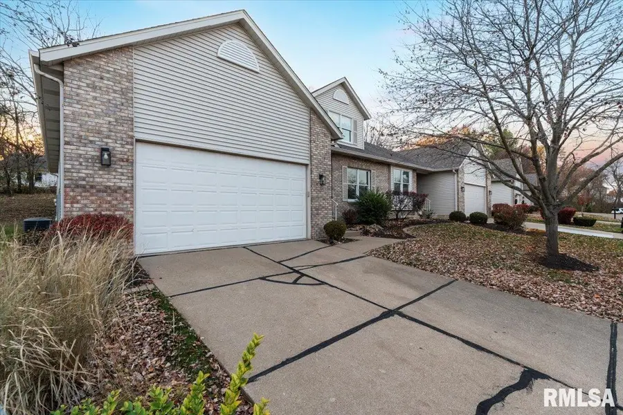 3000 E 32nd St Street #14, Davenport, IA 52807 - Image #2