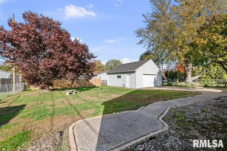 1115 35th Avenue Court, East Moline, IL 61244 - Image #3