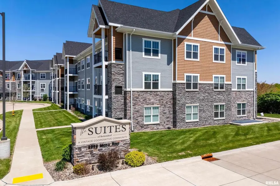 2592 Middle Road #218, Bettendorf, IA 52722 - Image #2