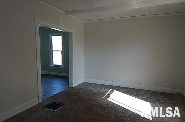 1854 W 8th Street, Davenport, IA 52802 - Image #2