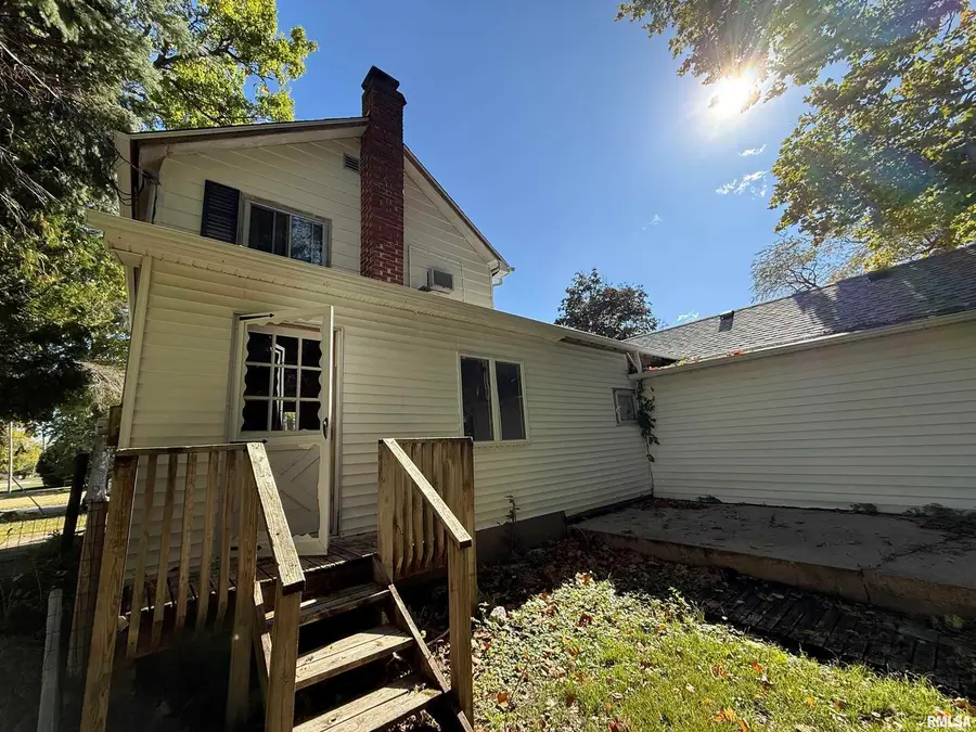 315 N East Street, Cambridge, IL 61238 - #2