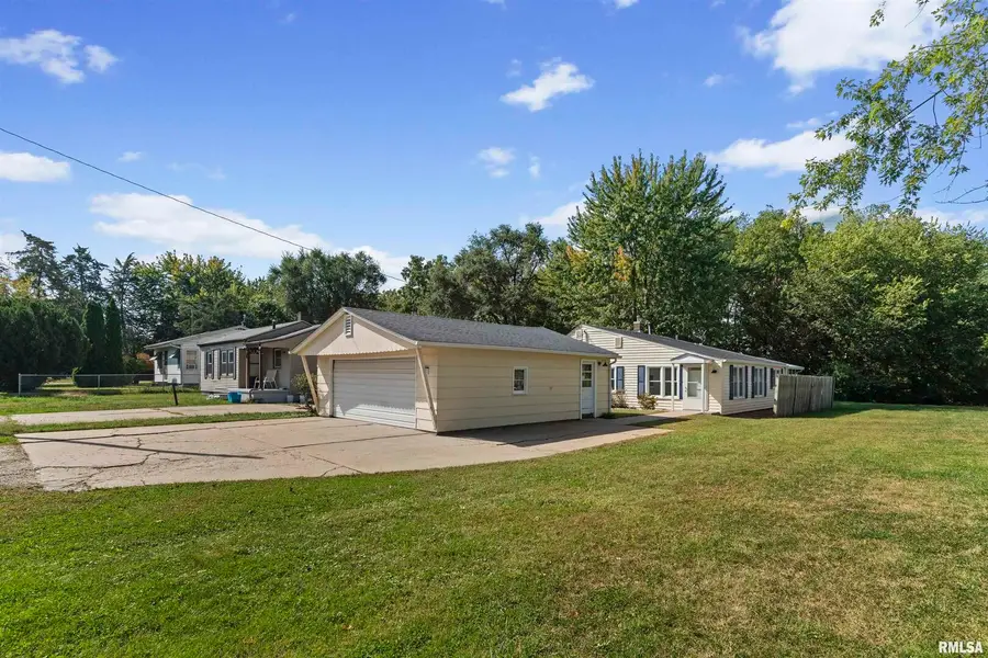 1501 43rd Street, Moline, IL 61265 - Image #2