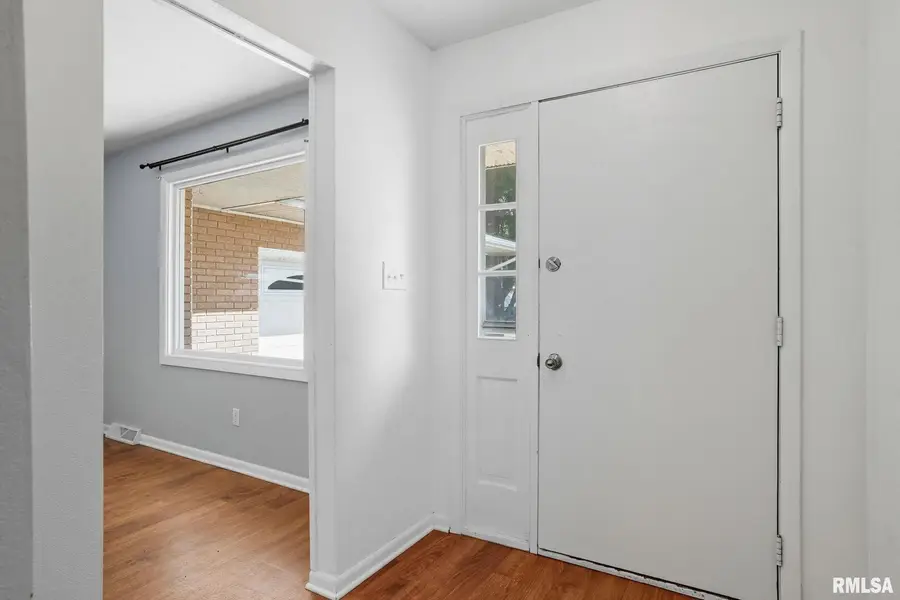 109 N 3rd Street, Colona, IL 61241 - Image #3