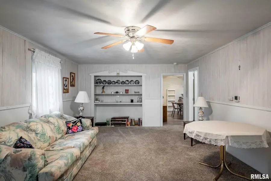 308 W Flora Street, Valier, IL 62891 - Image #3