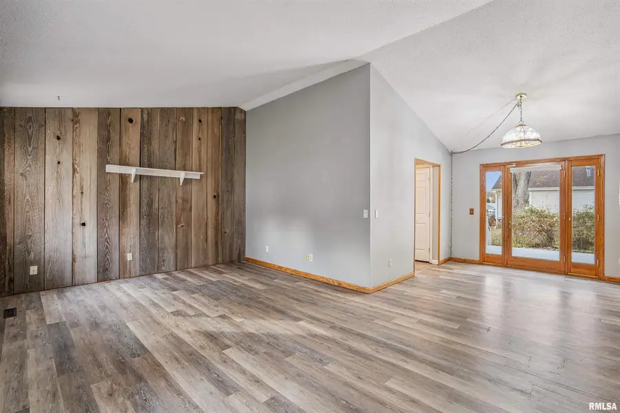 4618 Fillmore Lane, Davenport, IA 52806 - Image #3