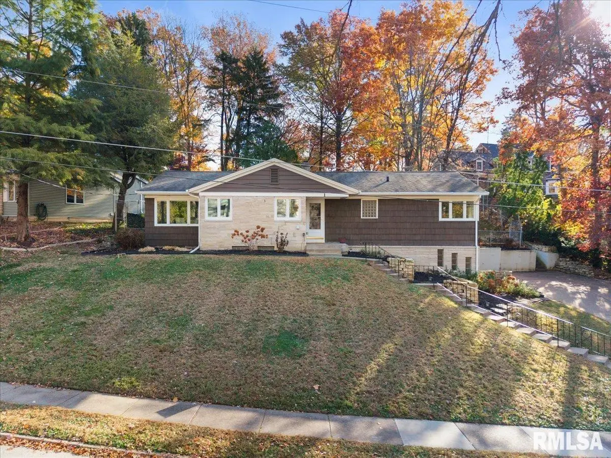 1 Kenwood Avenue, Davenport, IA 52803 - Image #1