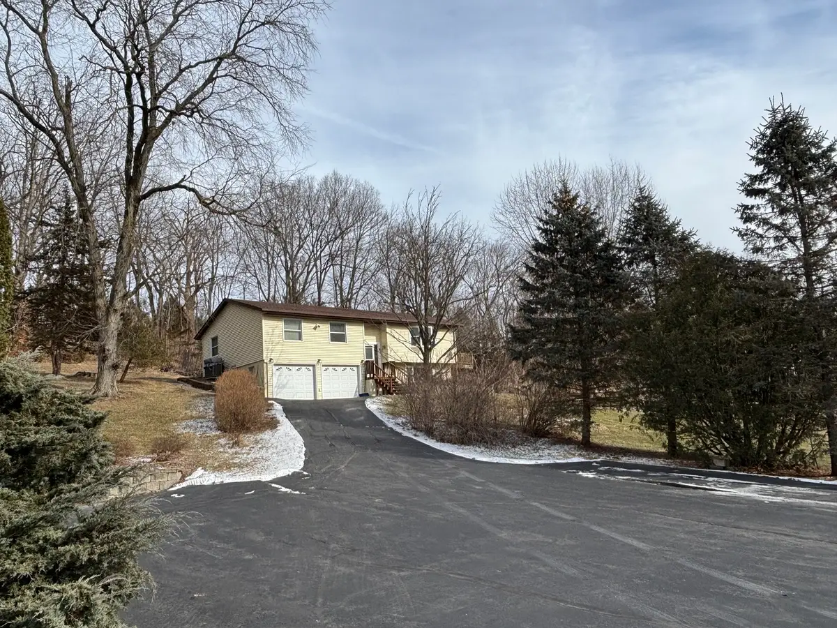 61 W Timberline Drive, Blue Grass, IA 52726 - #1