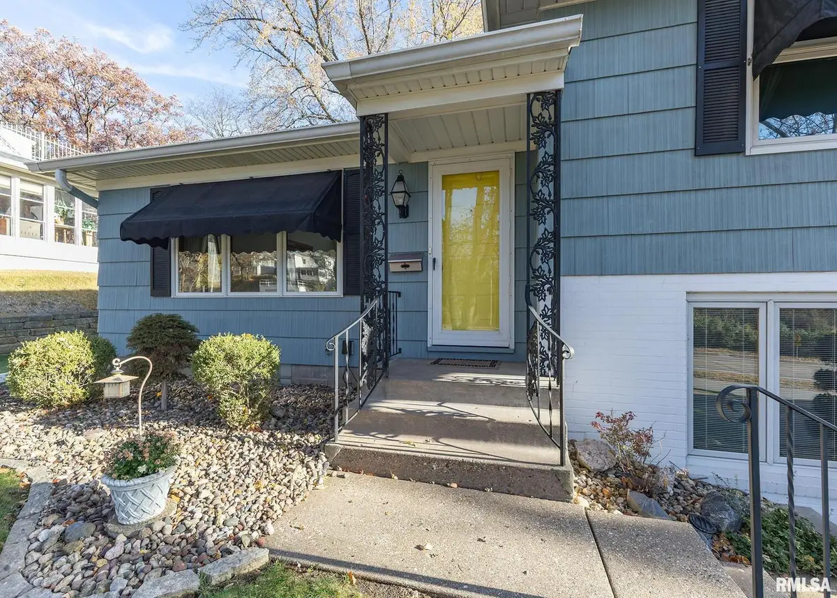 3332 16th Street, Moline, IL 61265 - Image #1