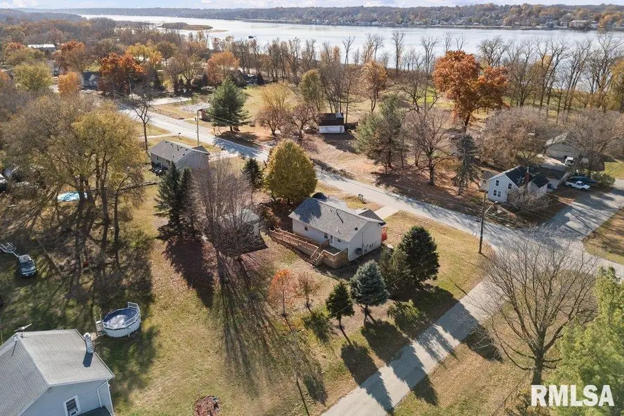 401 3rd Street S, Cordova, IL 61242 - Image #2