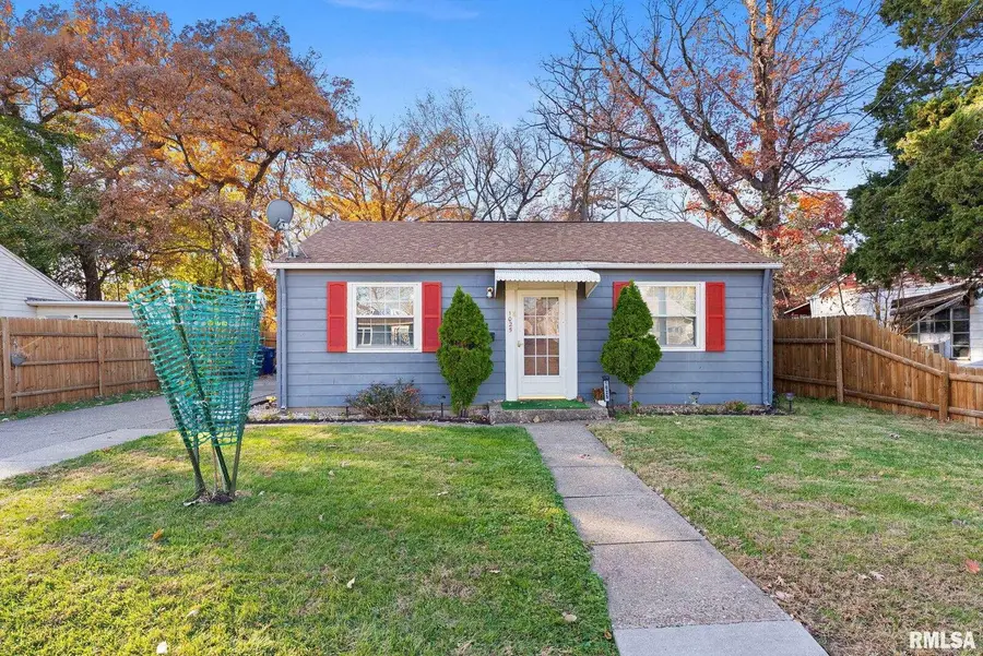 1025 38th Street, Moline, IL 61265 - Image #2