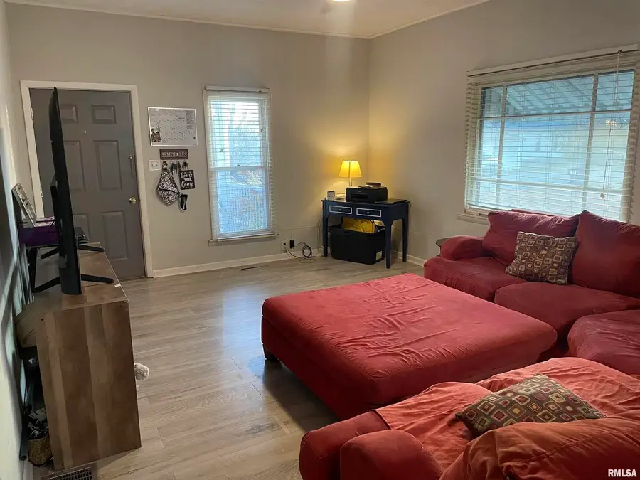 1202 E Parham Street, Marion, IL 62959 - Image #3