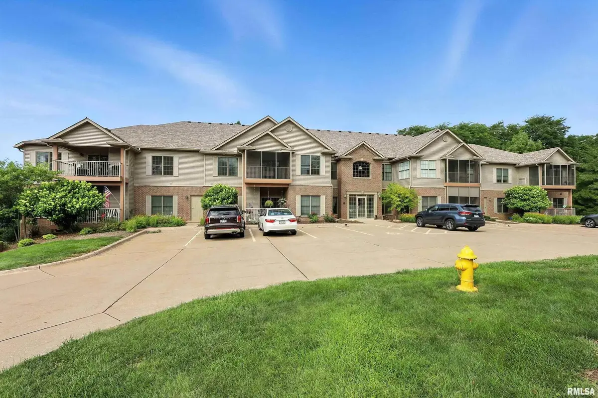 1227 E Kimberly Road #5A, Bettendorf, IA 52722 - Image #1