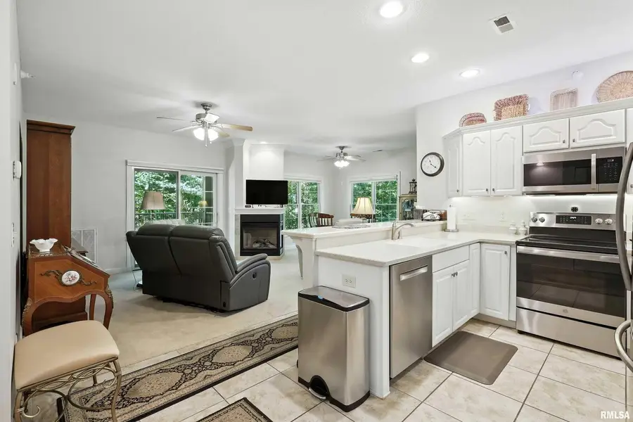 1227 E Kimberly Road #5A, Bettendorf, IA 52722 - Image #2