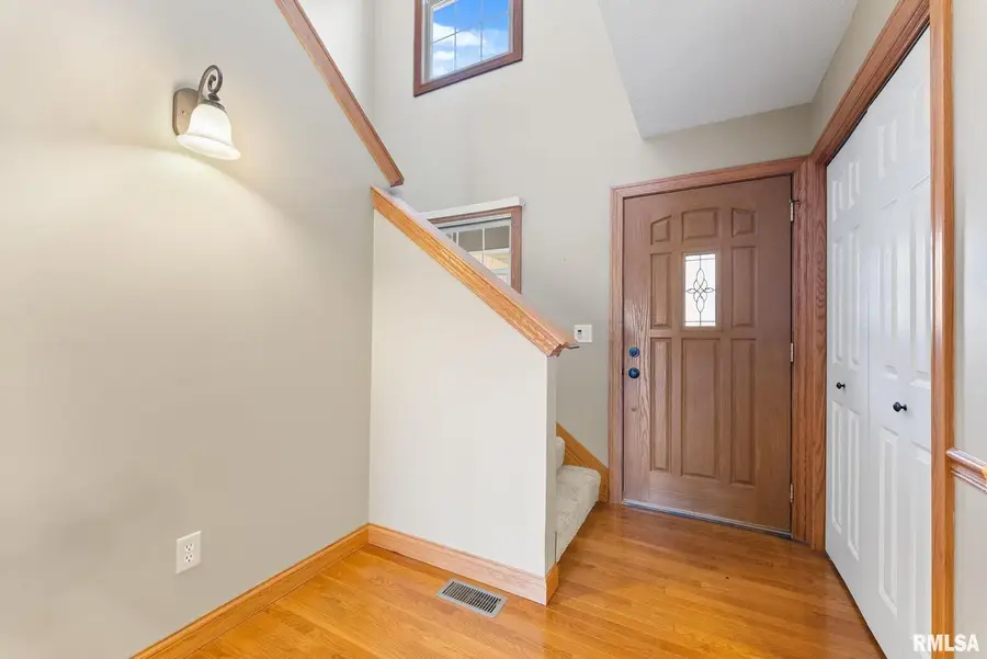 9933 123rd St Street, Davenport, IA 52804 - #2