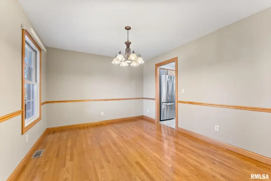 9933 123rd St Street, Davenport, IA 52804 - #3