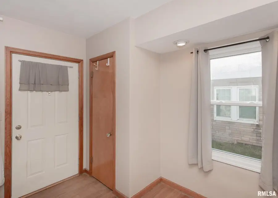 1605 34th Street, Moline, IL 61265 - Image #3