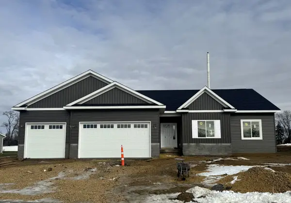 4757 Willow Circle, Davenport, IA 52806