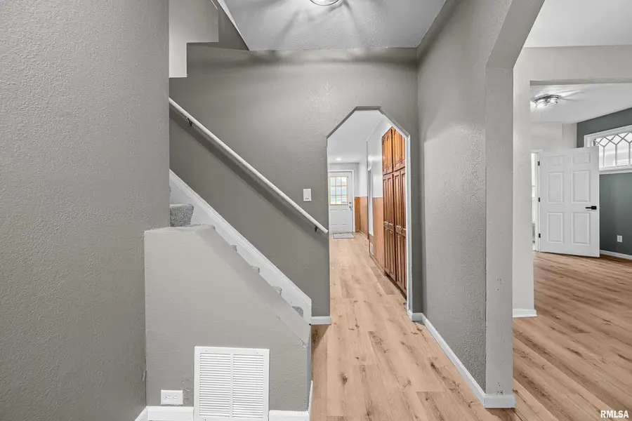 734 W 17th Street, Davenport, IA  - Image #3