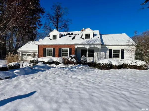 777 25th Avenue Court, Moline, IL 61265