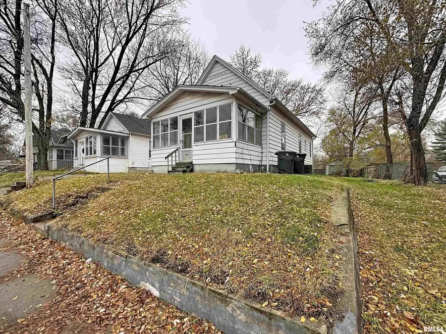 2008 9th Street, Rock Island, IL 61201-4111 - Image #2