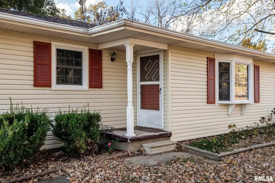 395 N Hankins Road, Harrisburg, IL 62946 - Image #2