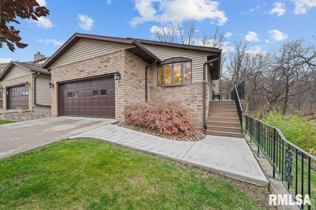 880 47th Avenue #2, East Moline, IL 61244 - Image #1