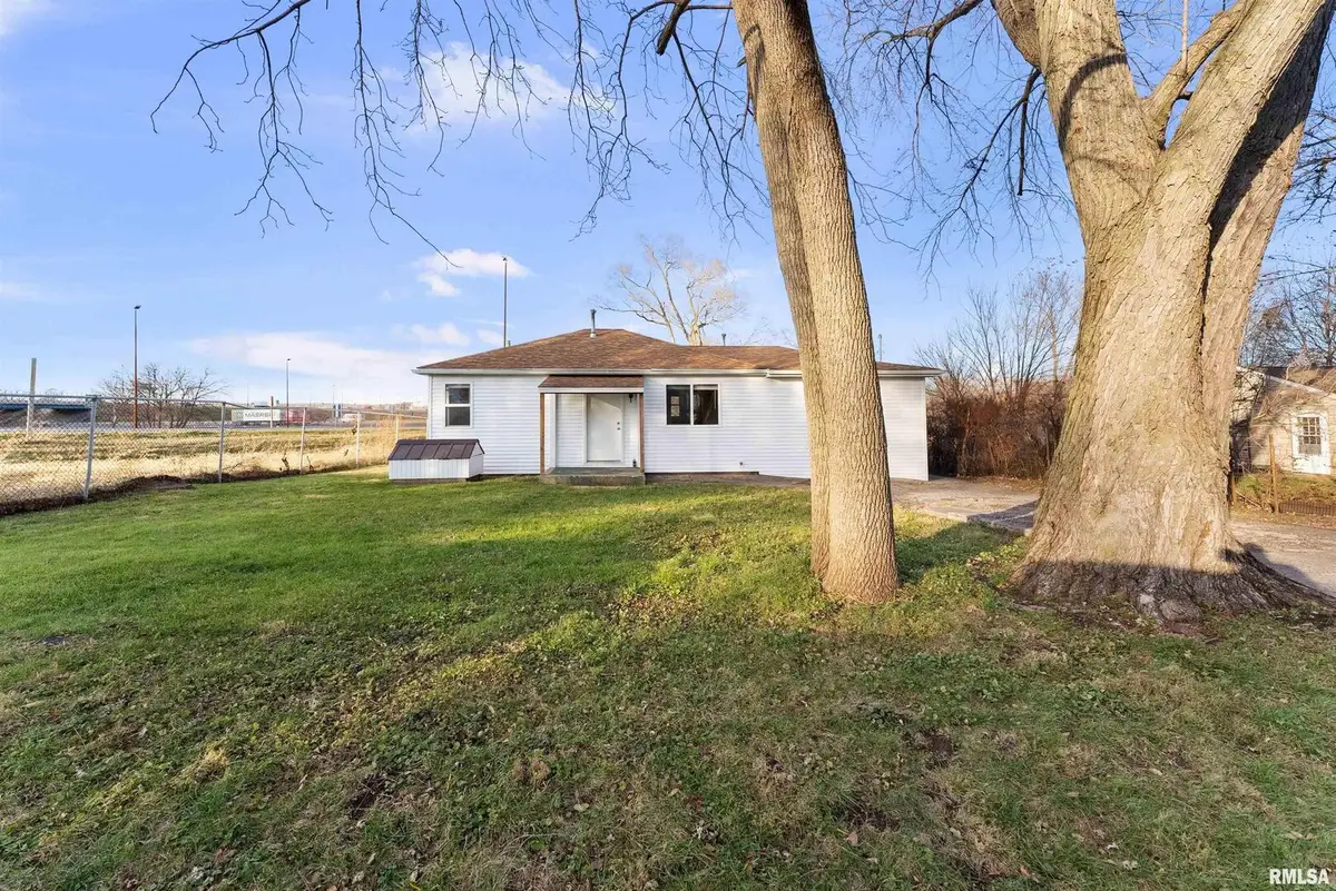 3221 66th Avenue, Moline, IL 61265 - Image #1