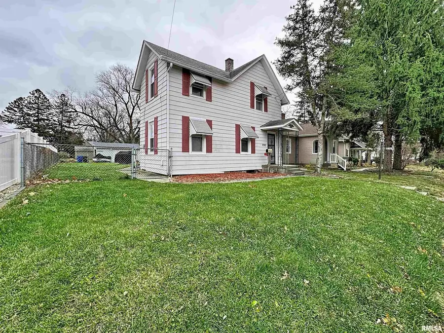 2320 18th Street #A, Moline, IL 61265-4829 - Image #2