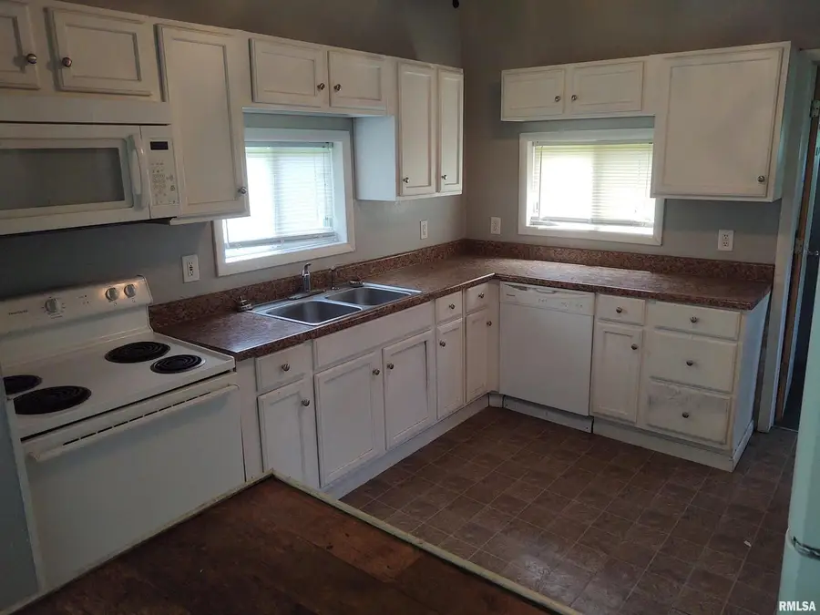 926 10th Avenue, Rock Island, IL 61201 - Image #2