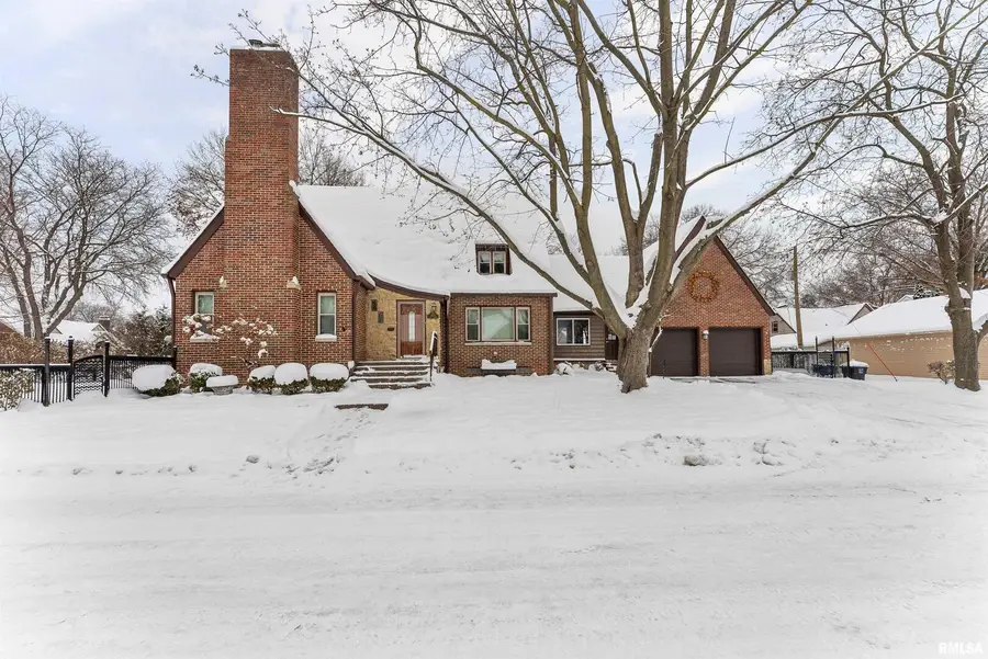 2434 29th Street, Moline, IL 61265 - Image #2