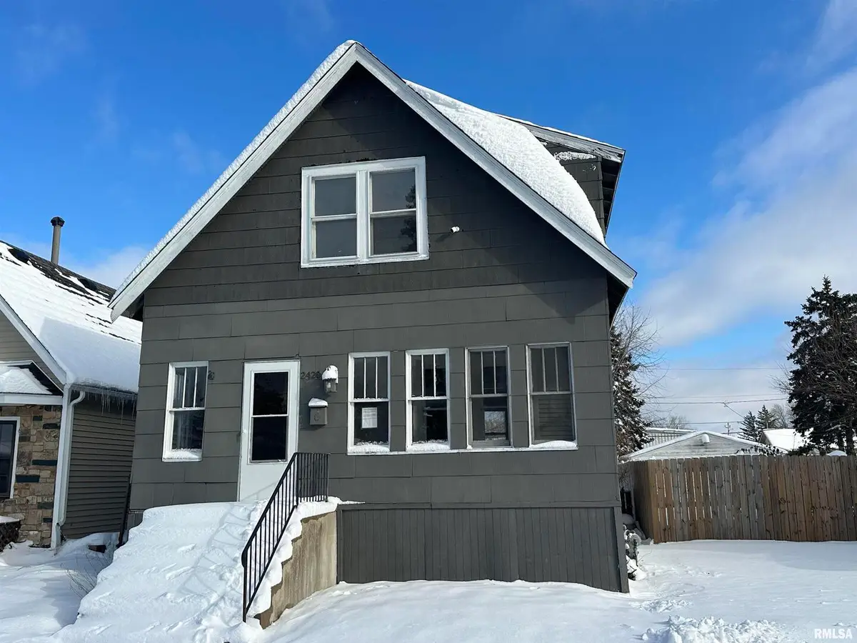 2420 15th Street, Moline, IL 61265 - Image #1