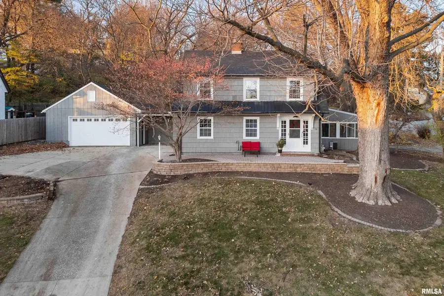 204 Greenwood Avenue, Bettendorf, IA 52722 - Image #2