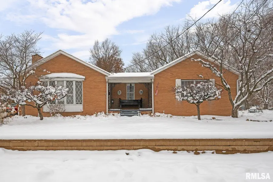 2701 47th Street, Moline, IL 61265 - Image #2
