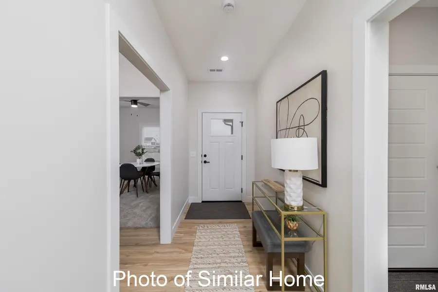 319 E Donahue Street #1-3, Eldridge, IA 52748 - Image #3