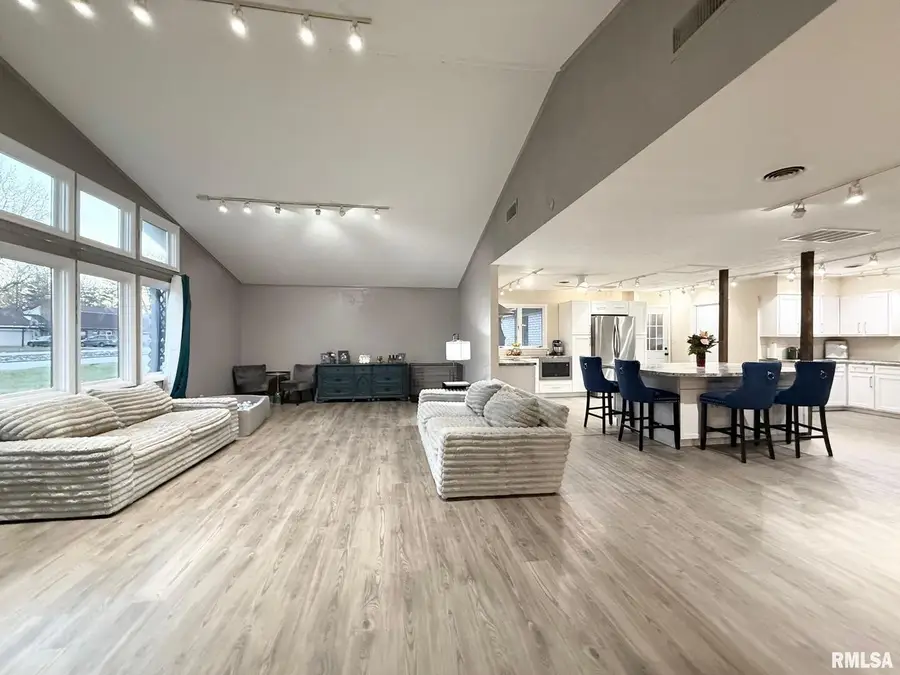 2 Pinewood Drive, Carbondale, IL 62901 - Image #3