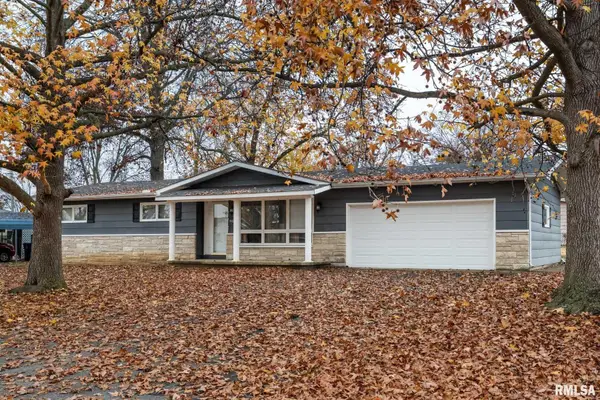 800 W 11th Street, JohnstonCy, IL 62951