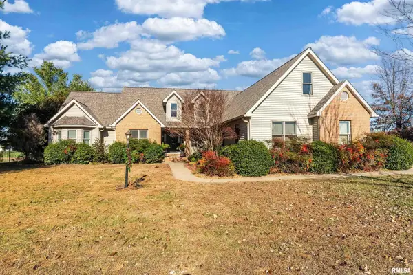 8365 Lonesome Dove Lane, Duquoin, IL 62832