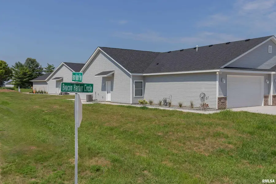 118 Beacon Harbor Circle, East Moline, IL 61244 - Image #2