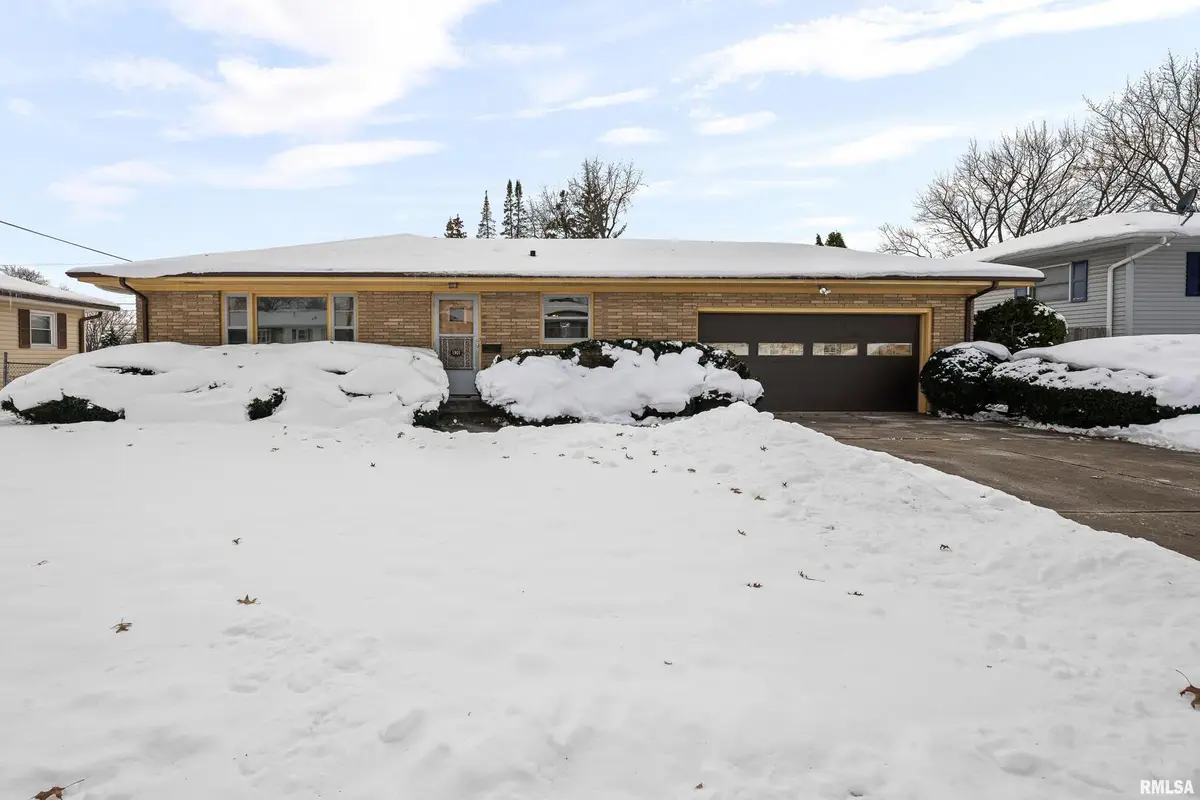 1901 W 38th St Street, Davenport, IA 25806 - Image #1