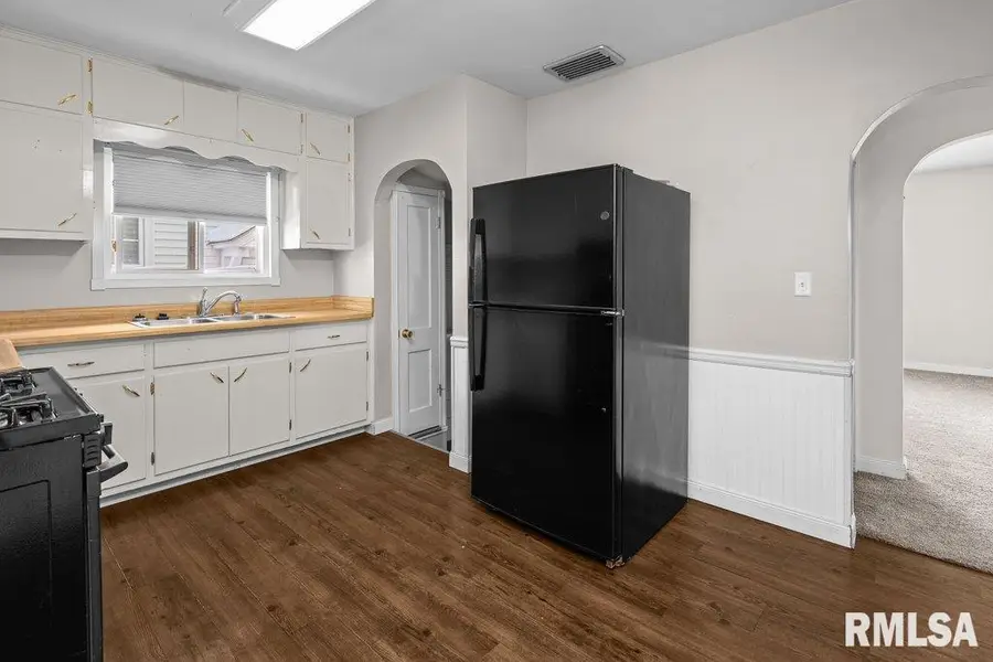 1916 33rd Street, Moline, IL 61265 - Image #3