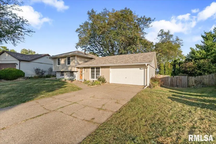 5803 Fillmore Lane, Davenport, IA 52806 - Image #3