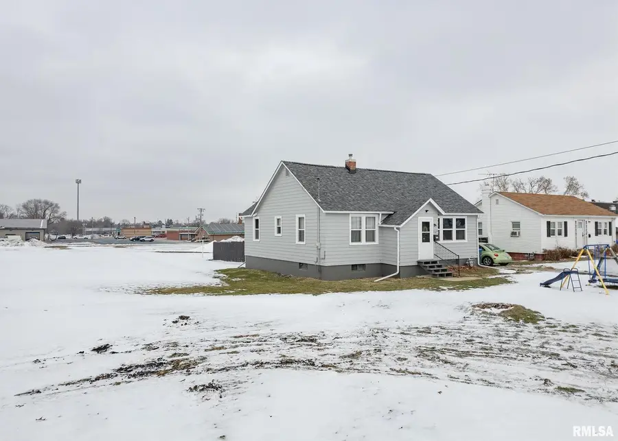 116 W Garfield Street, Kewanee, IL 61443 - Image #3