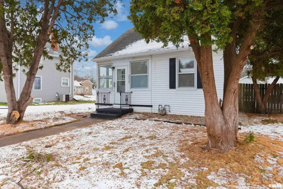 2639 Whitewood Ave Avenue, Davenport, IA 52802 - Image #2